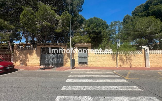 Revente - Villa individuelle - Torrevieja - Torrevieja Centro