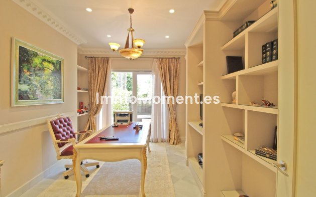 Reventa - Villa independiente - Marbella - Bahía de Marbella