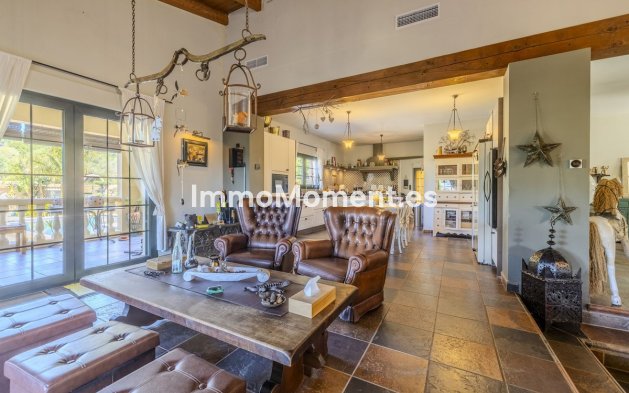 Bestaande woning - Vrijstaande villa - Pedreguer - Pedreguer Centro