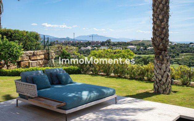Resale - Apartment - Casares - Casares Centro