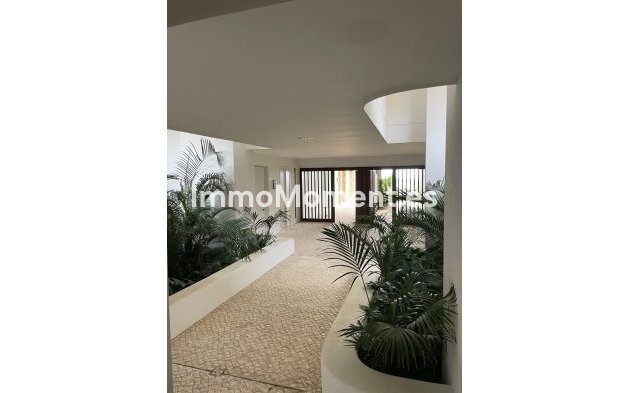 Resale - Apartment - Casares - Casares Centro