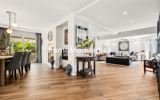 Wiederverkauf - Freistehende Villa - Marbella - Marbella Centro