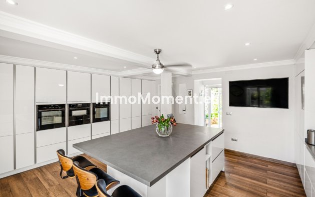 Wiederverkauf - Freistehende Villa - Marbella - Marbella Centro