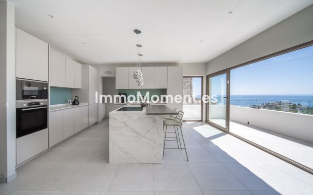 Resale - Detached villa - Benalmadena - Benalmadena Centro
