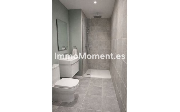 Resale - Detached villa - Benalmadena - Benalmadena Centro