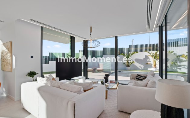 Neubau - Freistehende Villa - Benidorm