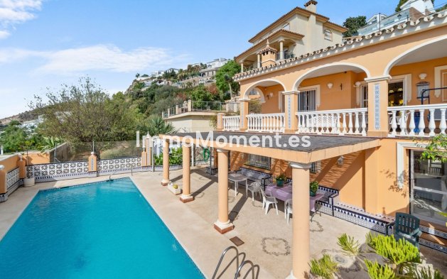 Bestaande woning - Vrijstaande villa - Benalmadena - Benalmadena Centro