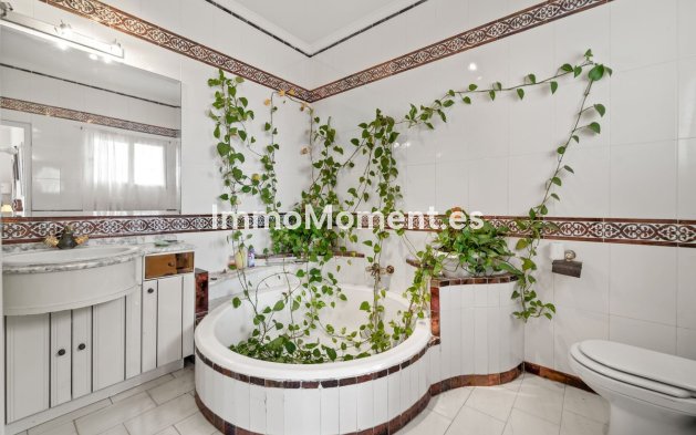 Bestaande woning - Vrijstaande villa - Benalmadena - Benalmadena Centro