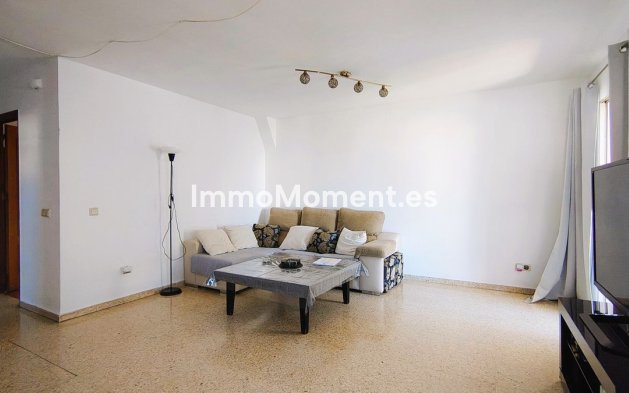Wiederverkauf - Freistehende Villa - Estepona  - Atalaya