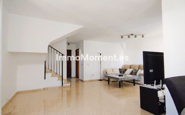 Wiederverkauf - Freistehende Villa - Estepona  - Atalaya
