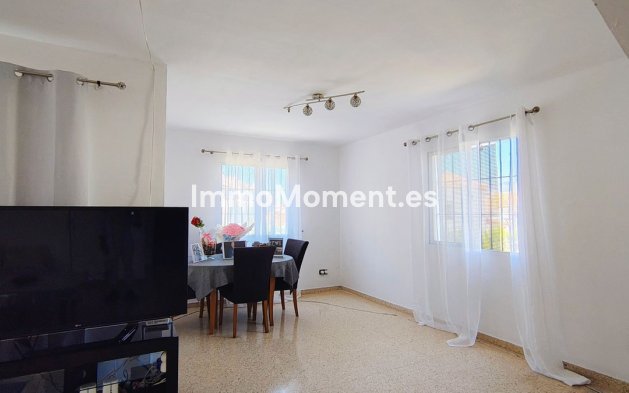 Wiederverkauf - Freistehende Villa - Estepona  - Atalaya