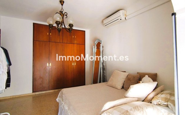 Wiederverkauf - Freistehende Villa - Estepona  - Atalaya