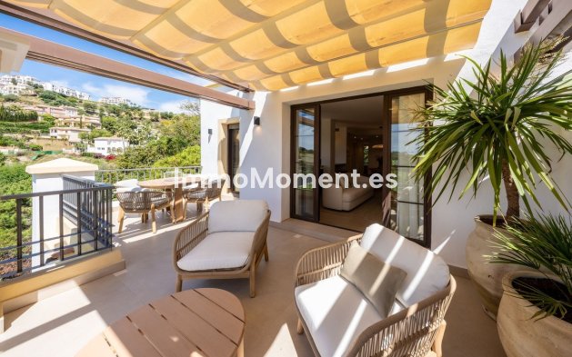 Resale - Apartment - Benahavís - Los Arqueros