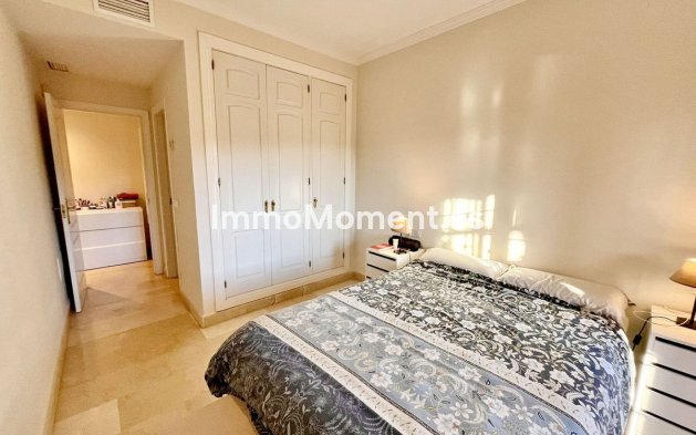 Resale - Apartment - Marbella - Elviria