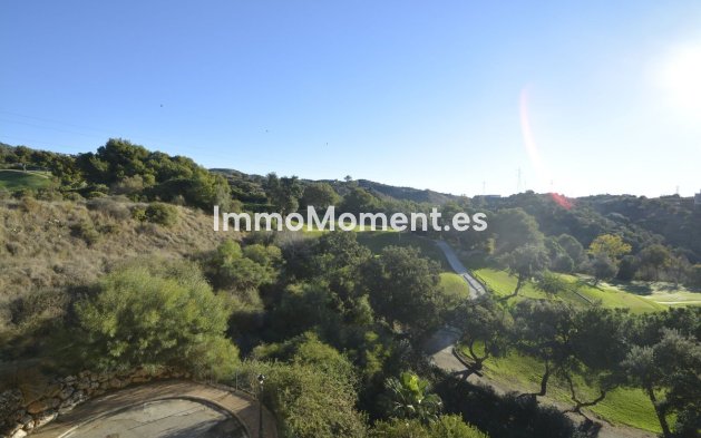Resale - Apartment - Marbella - Elviria