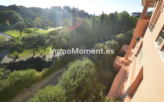 Resale - Apartment - Marbella - Elviria