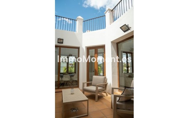 Wiederverkauf - Freistehende Villa - Estepona  - Estepona Centro