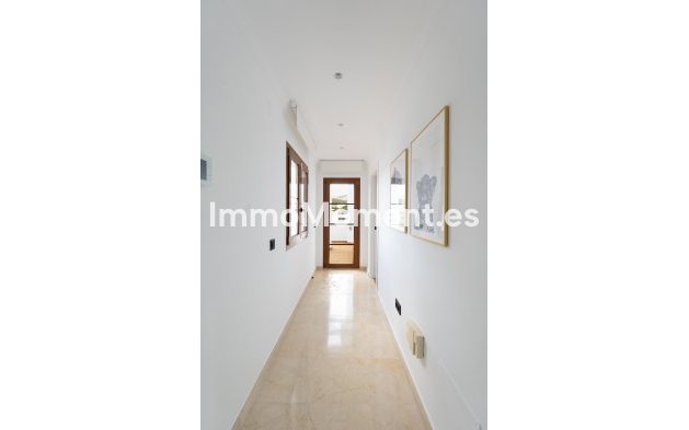 Wiederverkauf - Freistehende Villa - Estepona  - Estepona Centro