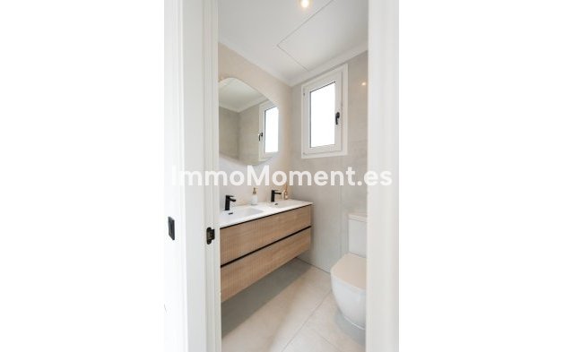 Wiederverkauf - Freistehende Villa - Estepona  - Estepona Centro