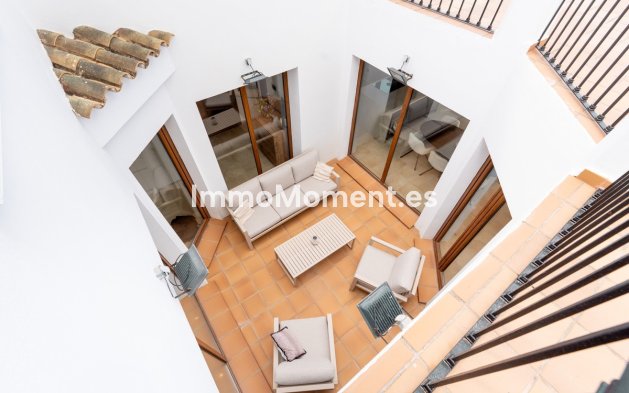 Wiederverkauf - Freistehende Villa - Estepona  - Estepona Centro