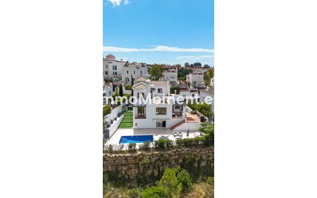 Wiederverkauf - Freistehende Villa - Estepona  - Estepona Centro