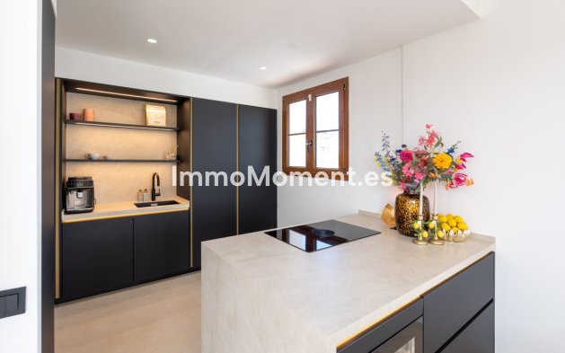 Wiederverkauf - Freistehende Villa - Estepona  - Estepona Centro