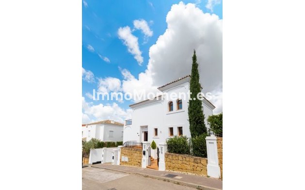 Wiederverkauf - Freistehende Villa - Estepona  - Estepona Centro