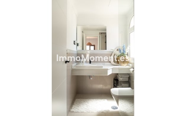 Wiederverkauf - Freistehende Villa - Estepona  - Estepona Centro