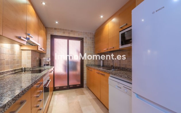 Wiederverkauf - Wohnung - Estepona  - Estepona Centro
