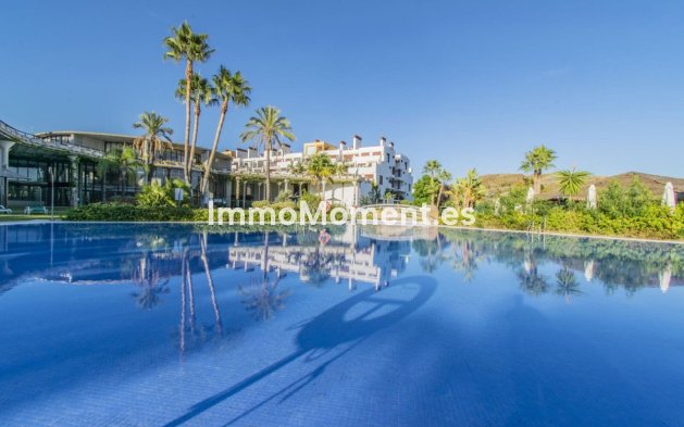 Wiederverkauf - Wohnung - Estepona  - Selwo
