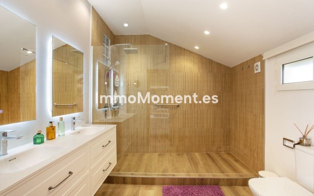 Bestaande woning - Vrijstaande villa - Benalmadena - Benalmadena Centro