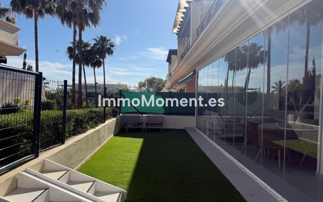 Resale - Apartment - Marbella - Nueva Andalucía