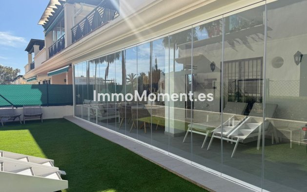 Resale - Apartment - Marbella - Nueva Andalucía