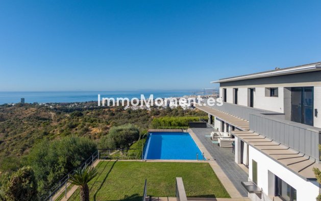 Resale - Detached villa - Marbella - Altos de los Monteros