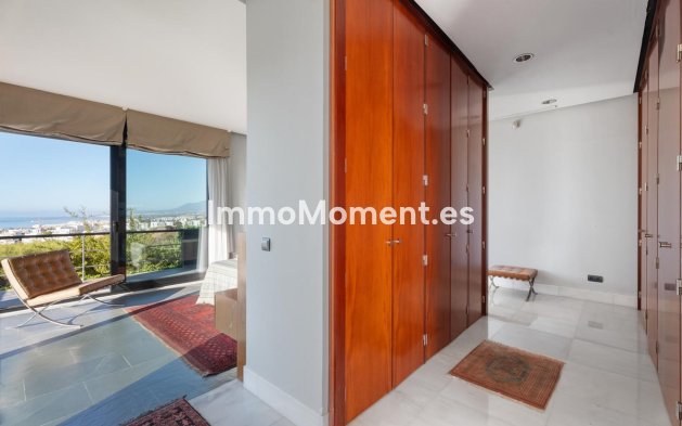 Resale - Detached villa - Marbella - Altos de los Monteros