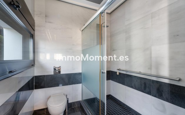 Resale - Detached villa - Marbella - Altos de los Monteros