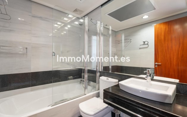 Resale - Detached villa - Marbella - Altos de los Monteros