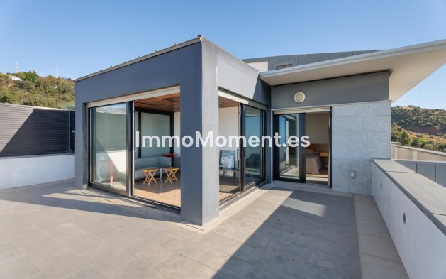 Resale - Detached villa - Marbella - Altos de los Monteros