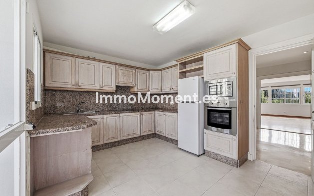 Resale - Townhouse - Marbella - Nueva Andalucía