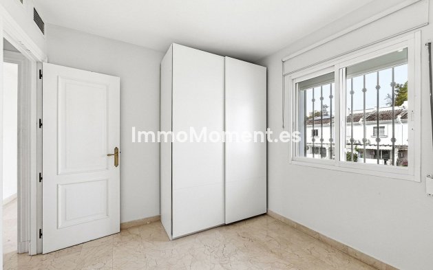 Resale - Townhouse - Marbella - Nueva Andalucía