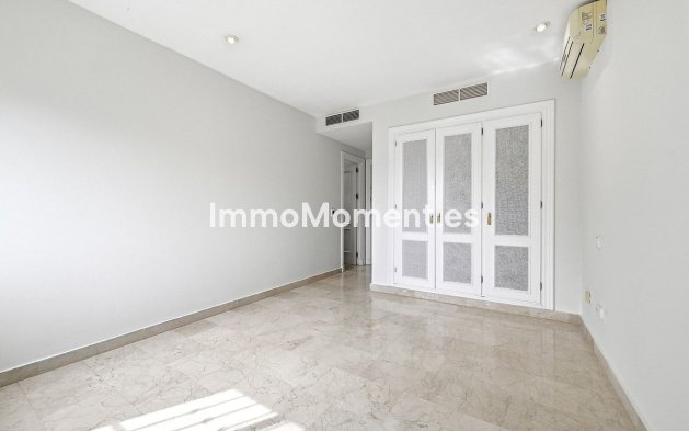 Resale - Townhouse - Marbella - Nueva Andalucía