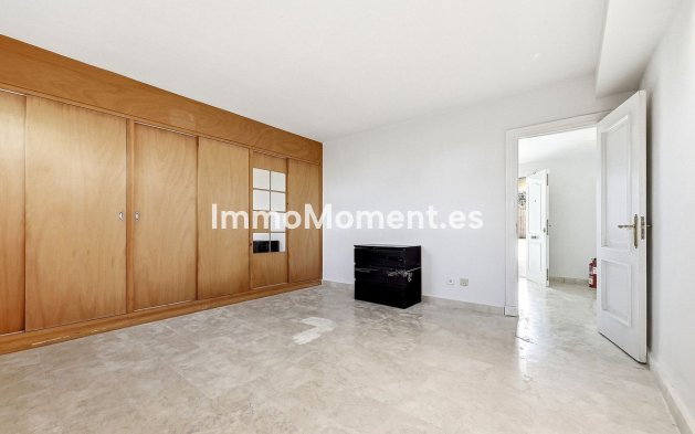 Resale - Townhouse - Marbella - Nueva Andalucía