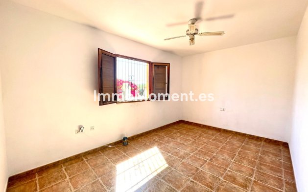 Bestaande woning - Vrijstaande villa - Catral - Catral Centro