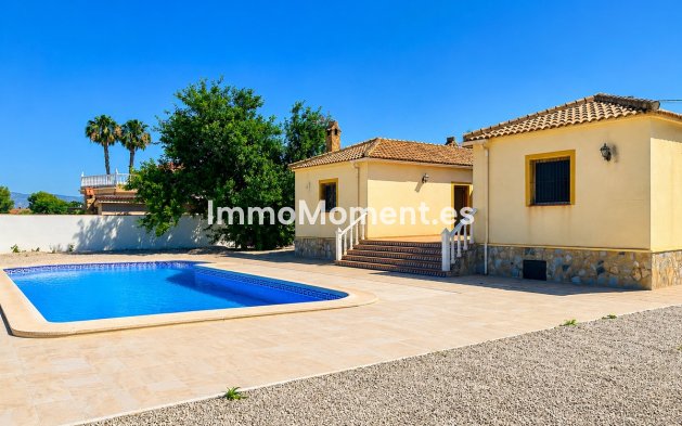 Bestaande woning - Vrijstaande villa - Catral - Catral Centro