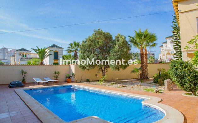 Wiederverkauf - Freistehende Villa - Torrevieja - Torre la mata