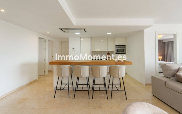 Revente - Appartement - Marbella - Nueva Andalucía