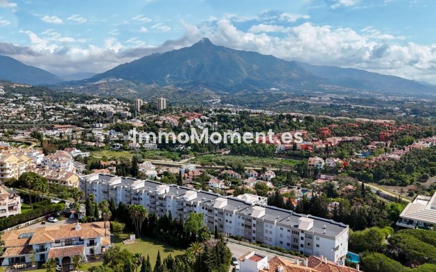 Revente - Appartement - Marbella - Nueva Andalucía