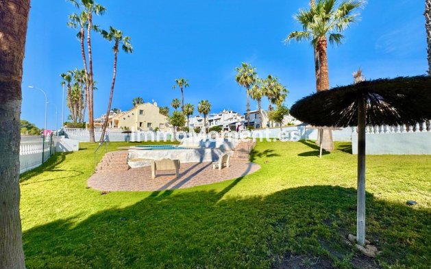 Reventa - Villa independiente - Orihuela - Orihuela Costa