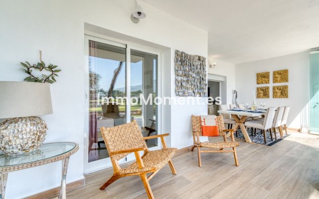 Resale - Apartment - Marbella - Nueva Andalucía