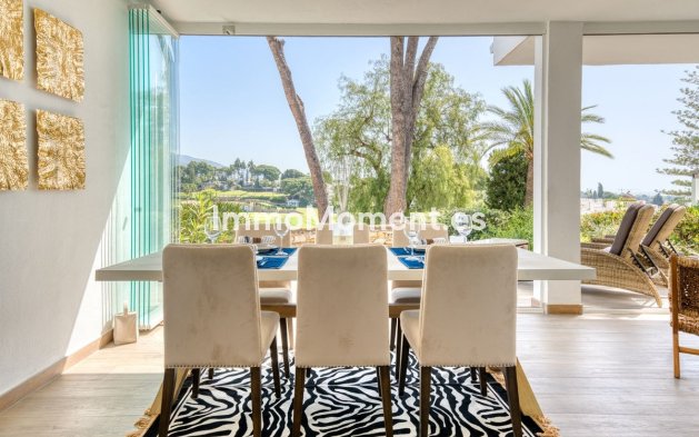 Resale - Apartment - Marbella - Nueva Andalucía